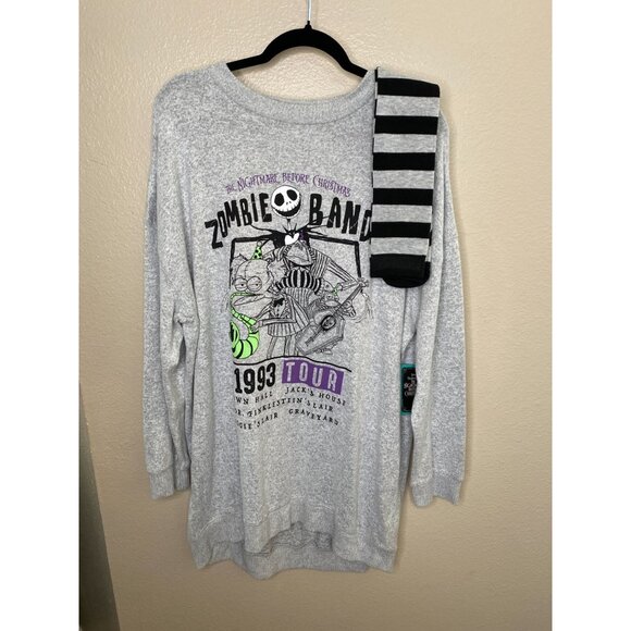 The Nightmare Before Christmas Sleepwear Set With Socks L Disney Pajamas - Picture 3 of 8